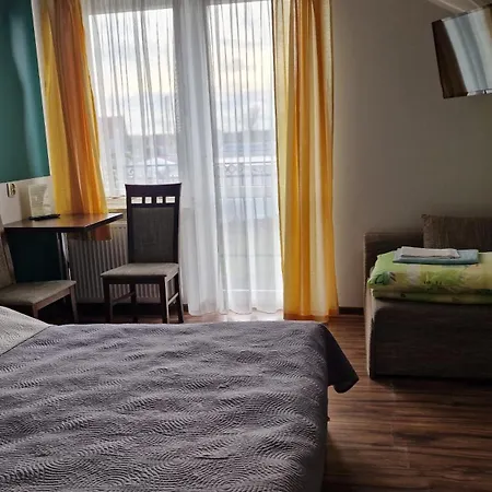 홈스테이 Roza Wiatrow *