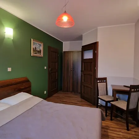 홈스테이 Roza Wiatrow *